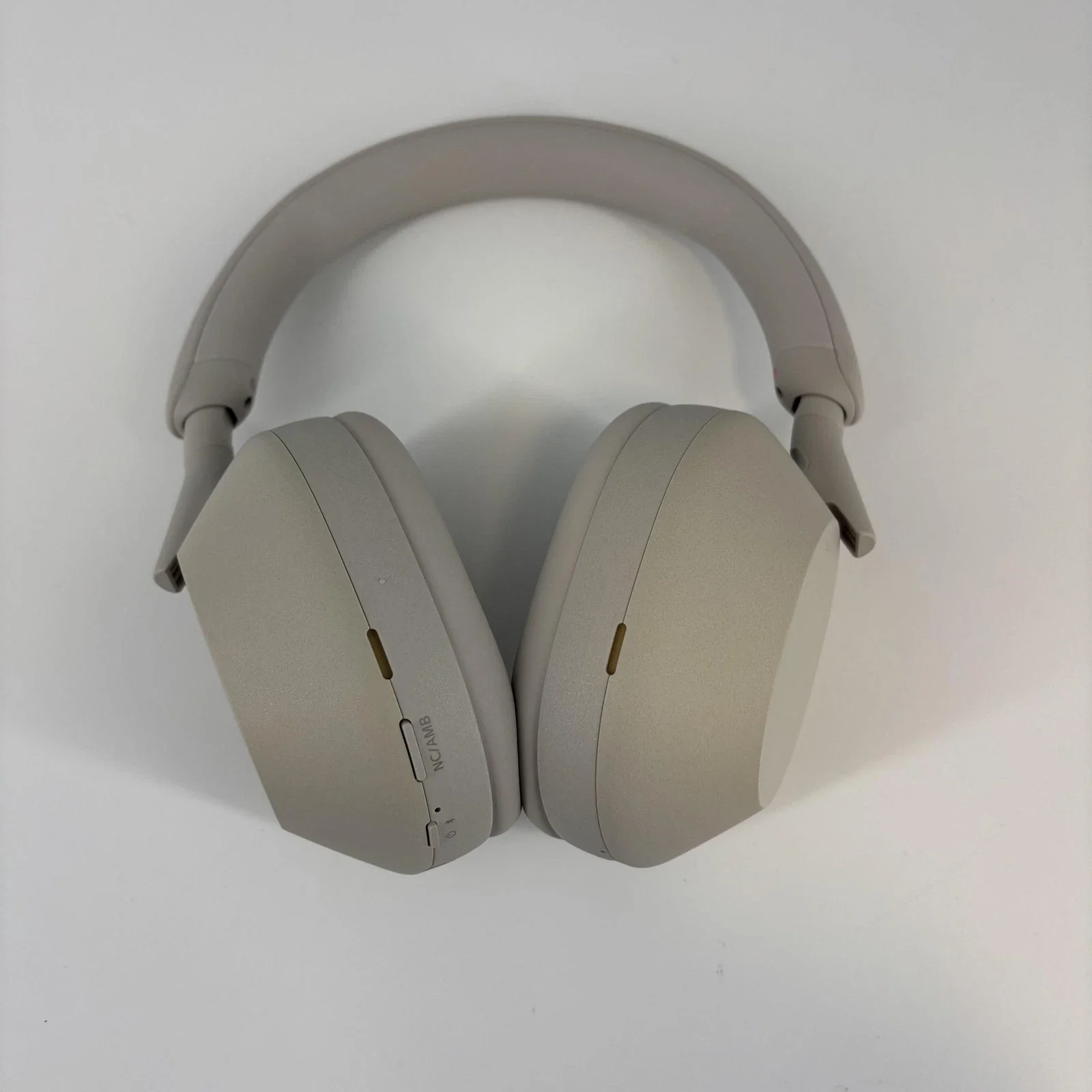 Sony WH-1000XM5 Headphones Silver - Image 4